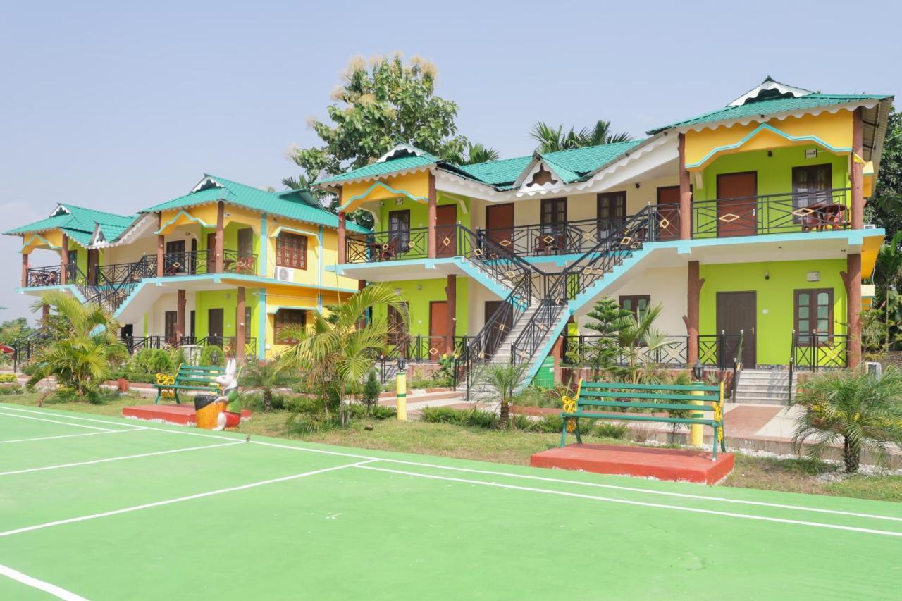 Resort Trimurti Chalsa Exterior photo